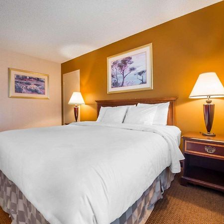 Clarion Inn And Events Center Pueblo North Esterno foto