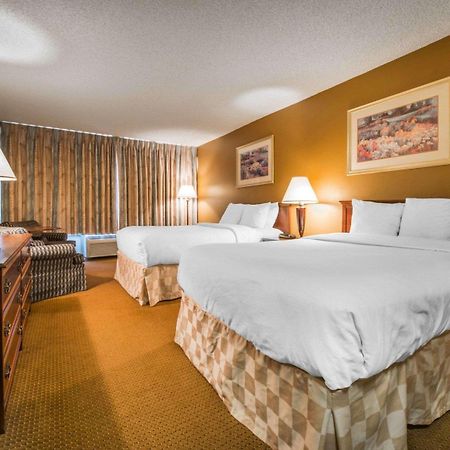 Clarion Inn And Events Center Pueblo North Esterno foto
