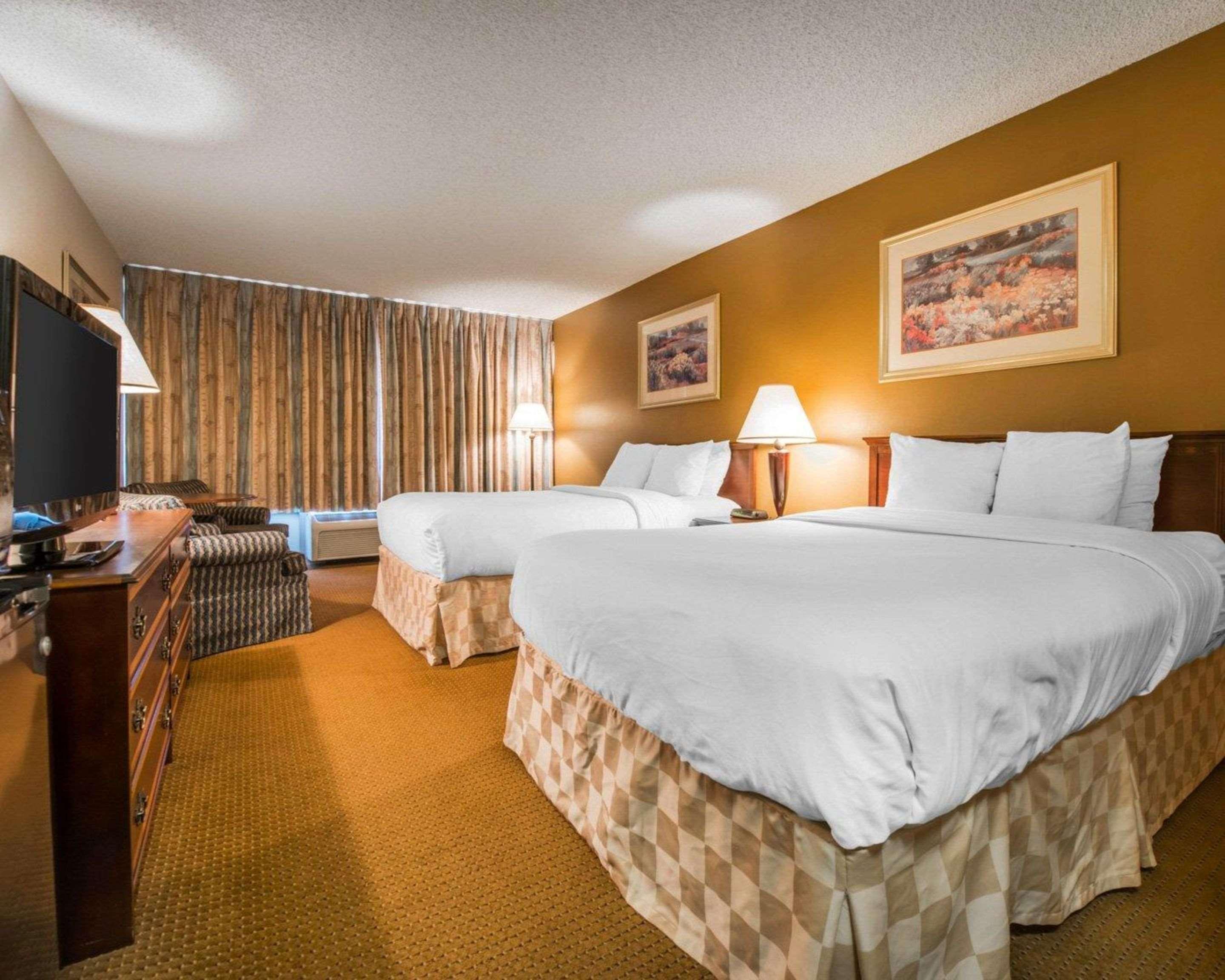 Clarion Inn And Events Center Pueblo North Esterno foto