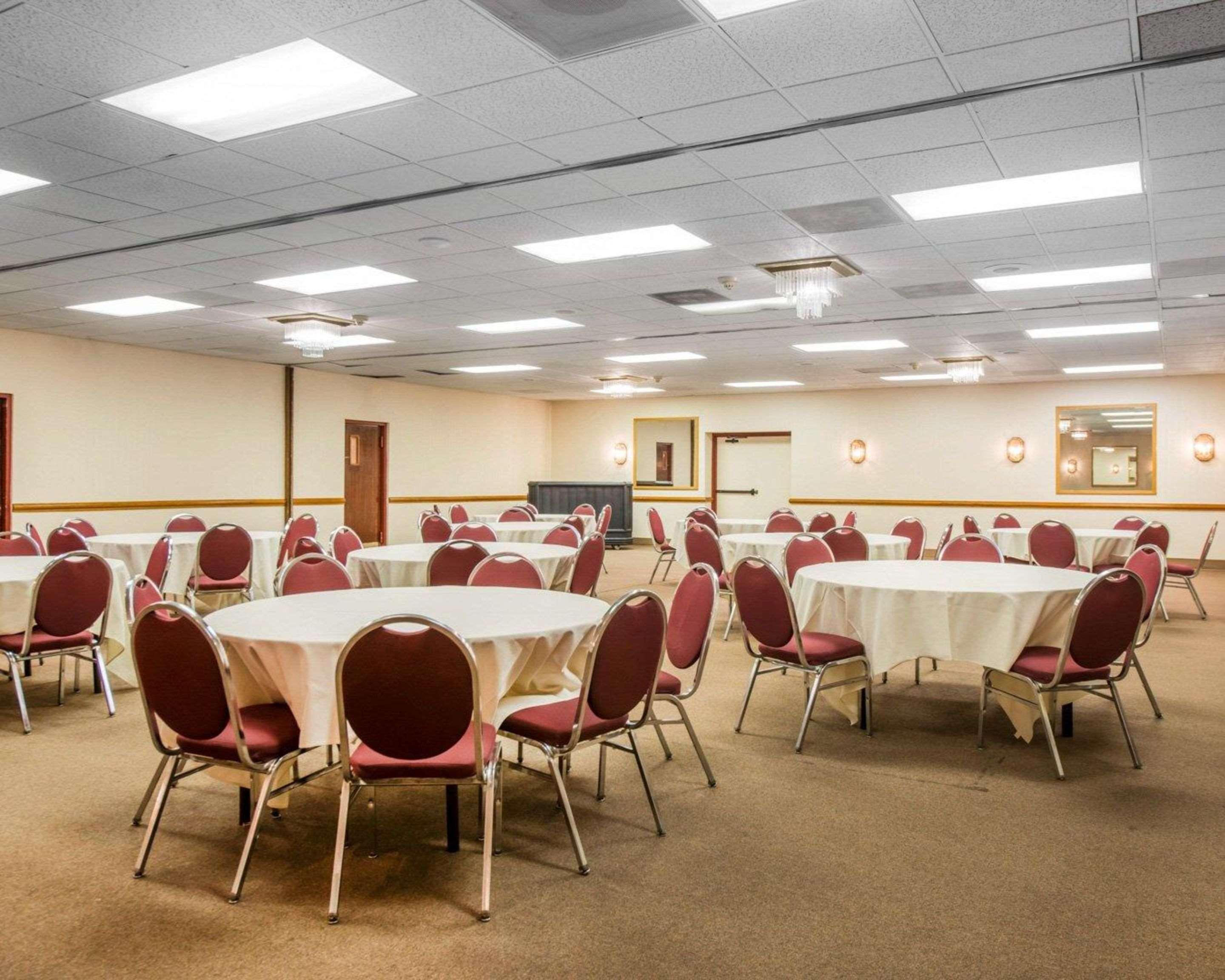 Clarion Inn And Events Center Pueblo North Esterno foto