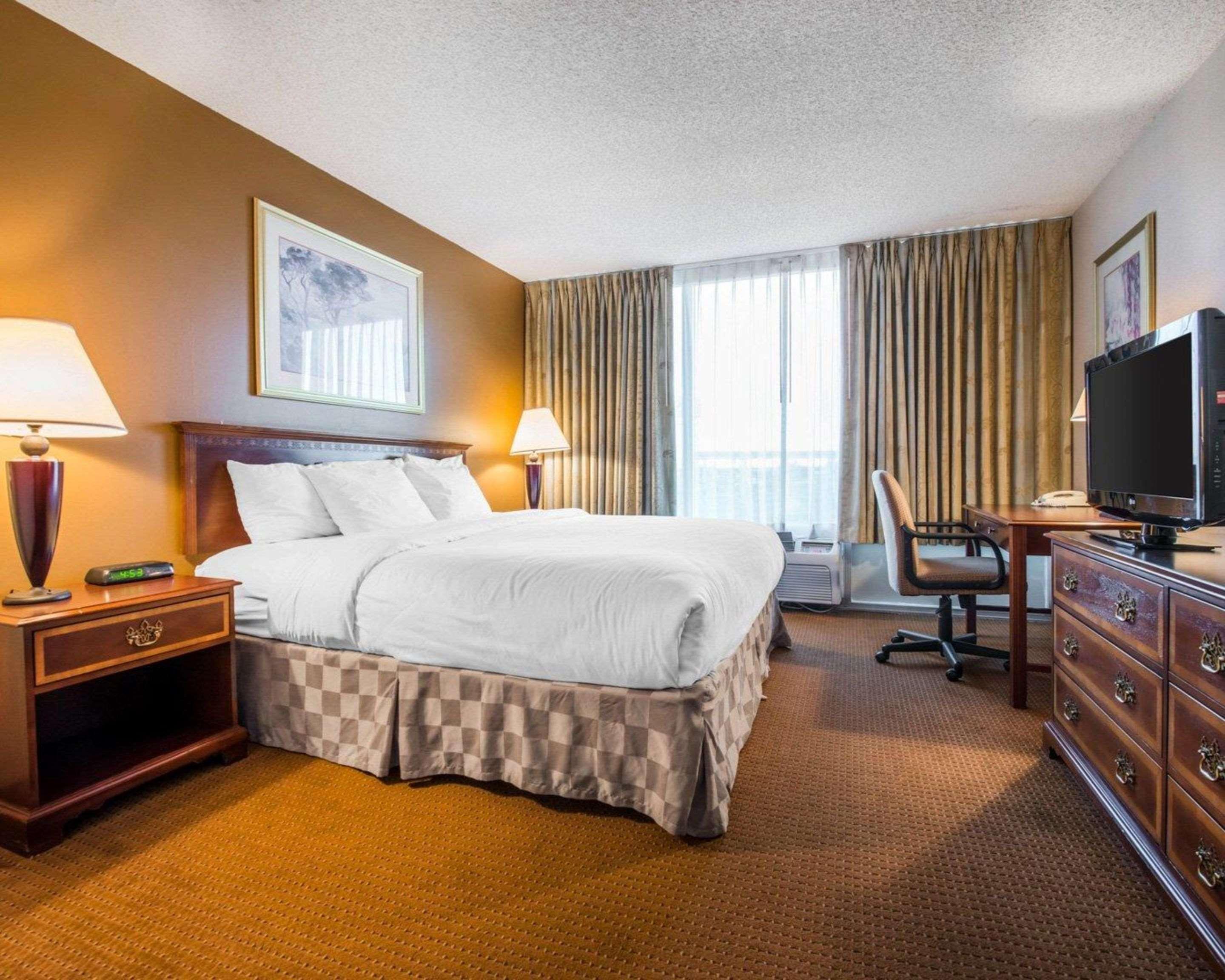 Clarion Inn And Events Center Pueblo North Esterno foto