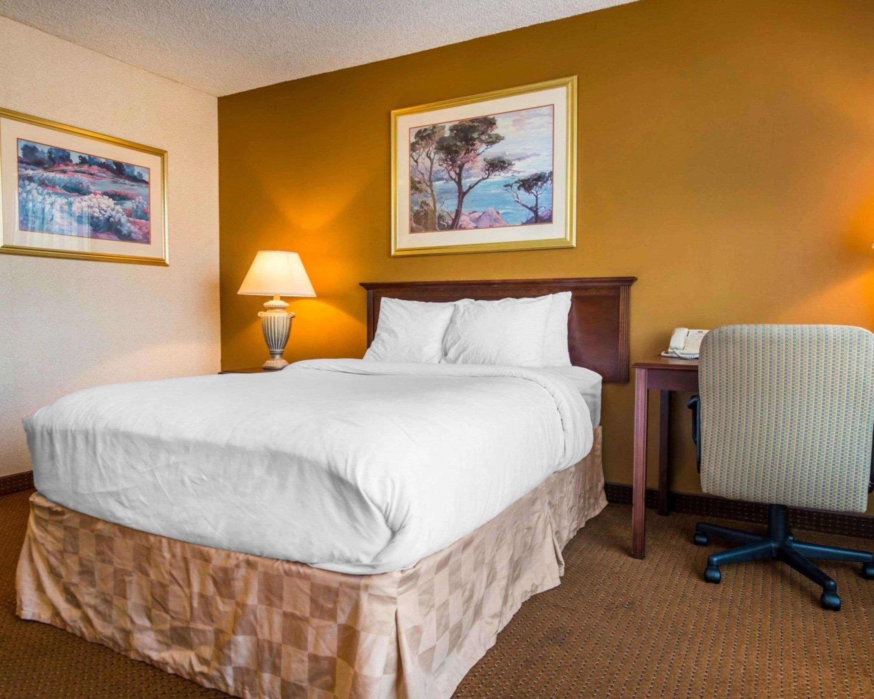 Clarion Inn And Events Center Pueblo North Esterno foto