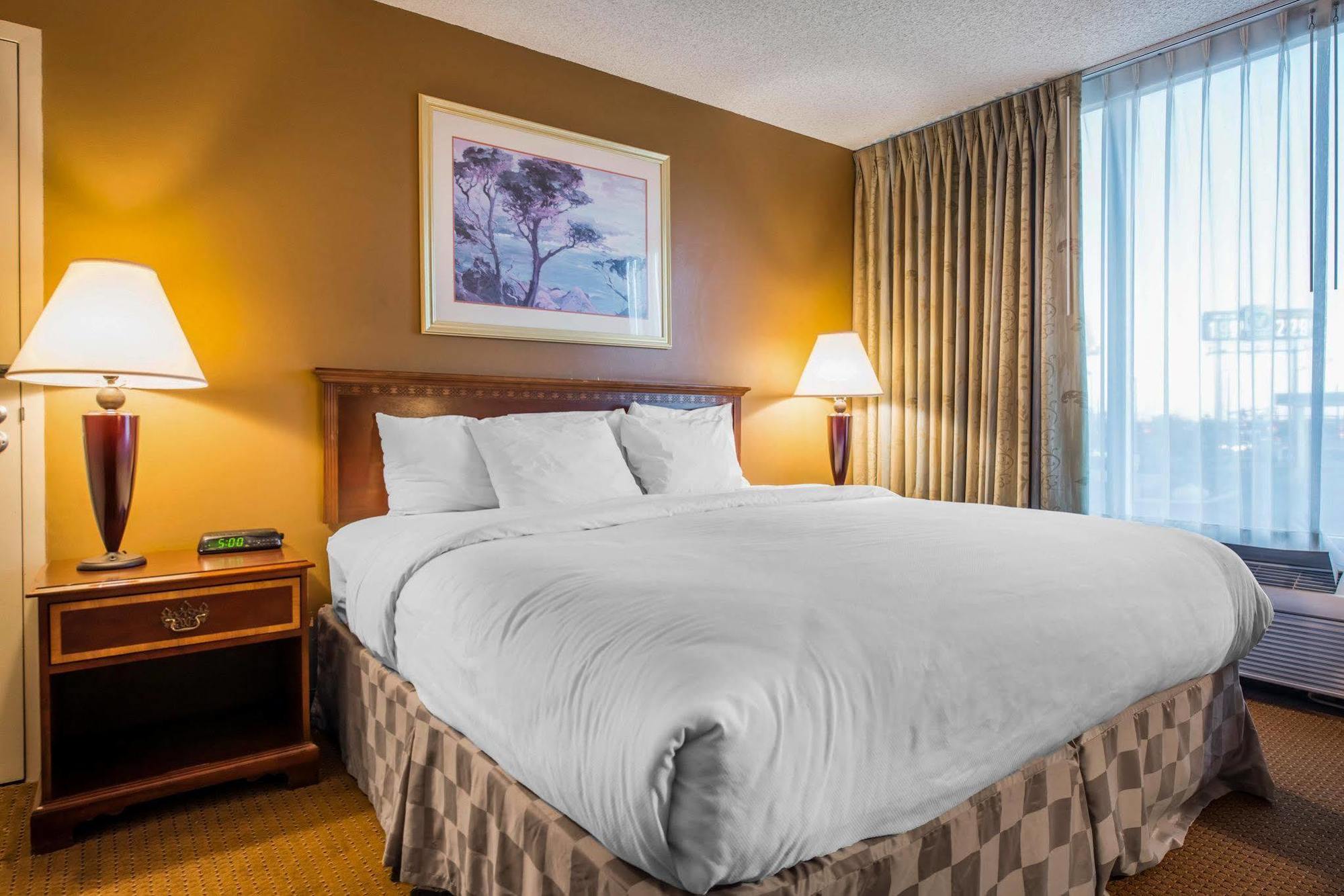 Clarion Inn And Events Center Pueblo North Esterno foto